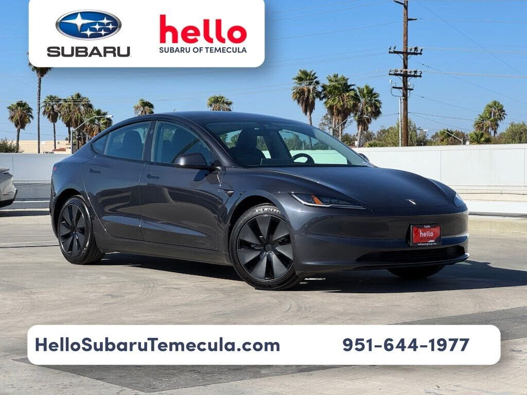 2025 TESLA Model 3