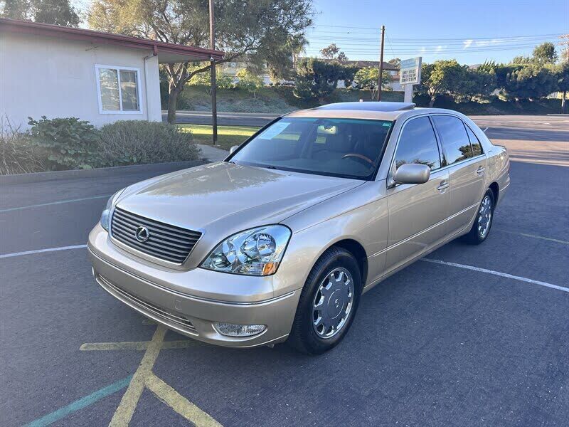 2001 LEXUS LS