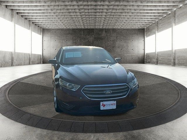 2018 FORD Taurus