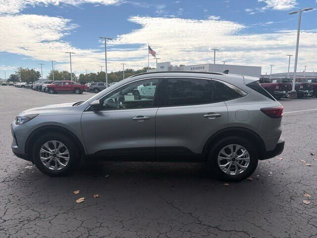 2023 FORD Escape