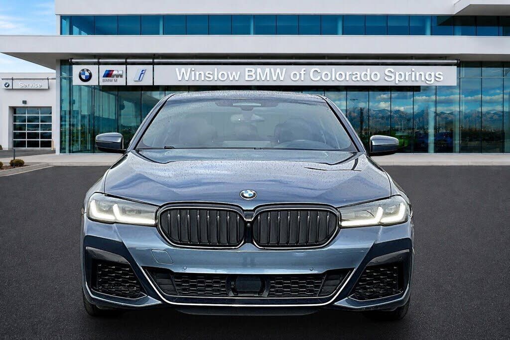 2023 BMW M550i