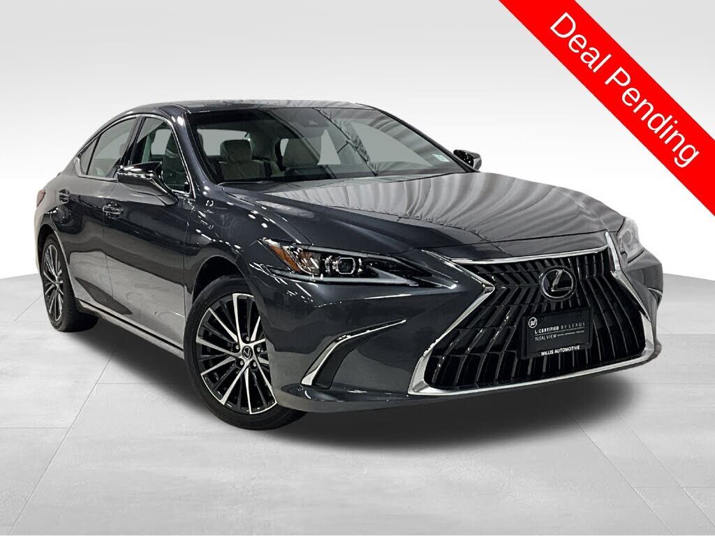2025 LEXUS ES