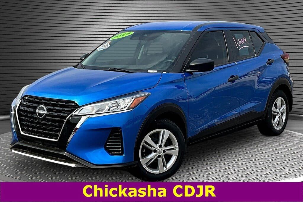 2025 NISSAN Kicks Play