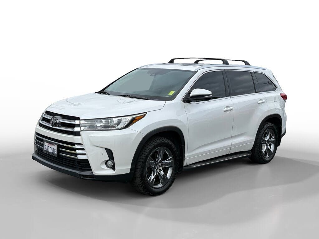 2017 TOYOTA Highlander