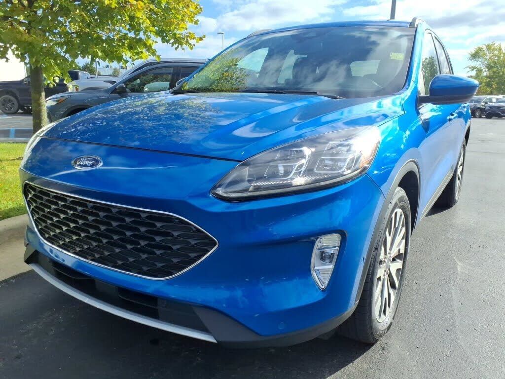 2021 FORD Escape