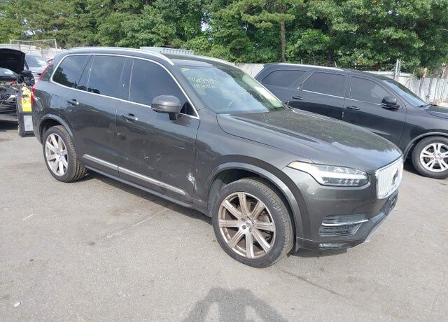 2018 VOLVO XC90