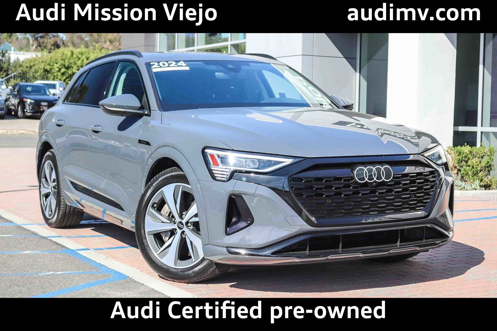 2024 AUDI Q8
