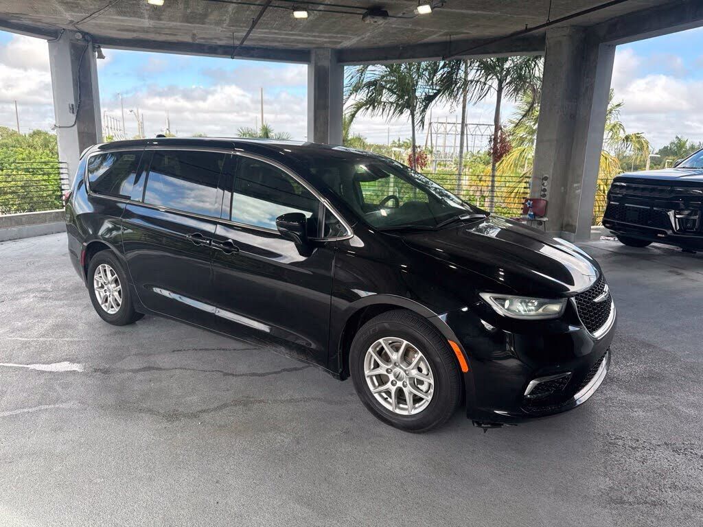 2025 CHRYSLER Pacifica