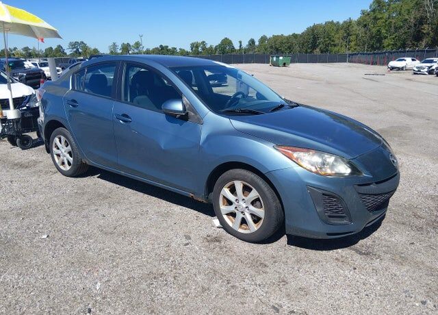 2010 MAZDA Mazda3
