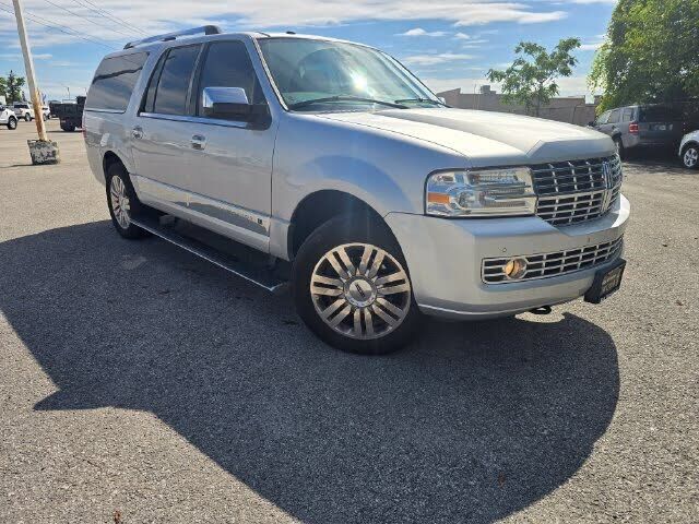 2012 LINCOLN Navigator
