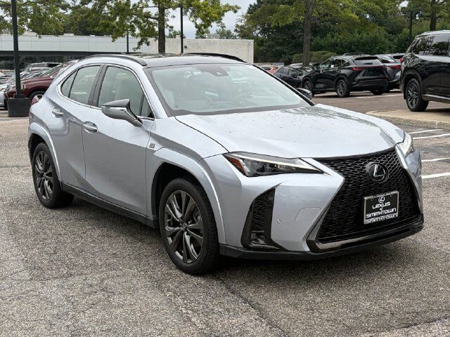 2024 LEXUS UX