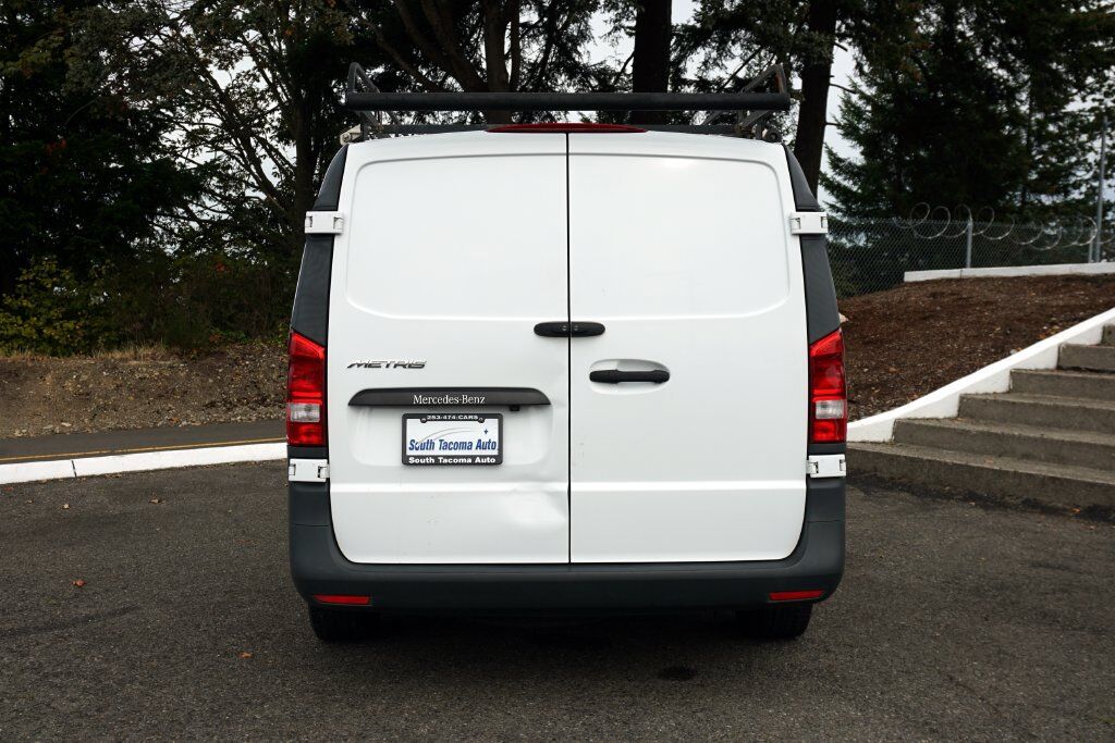 2020 Mercedes-Benz METRIS