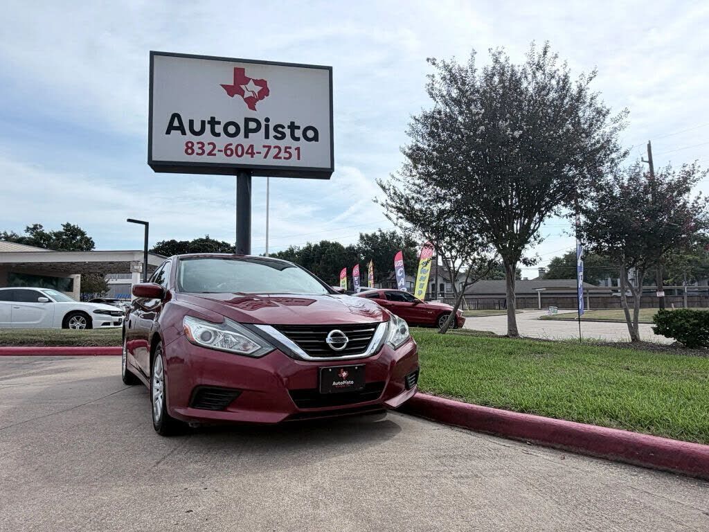 2016 NISSAN Altima