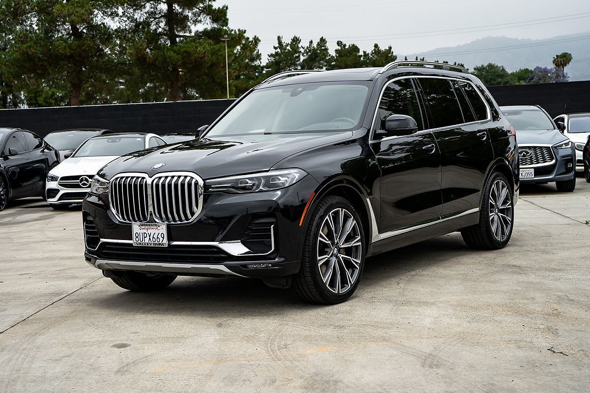 2021 BMW X7