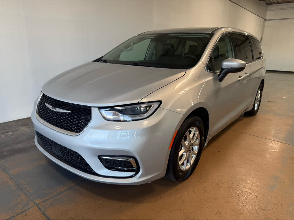 2023 CHRYSLER Pacifica