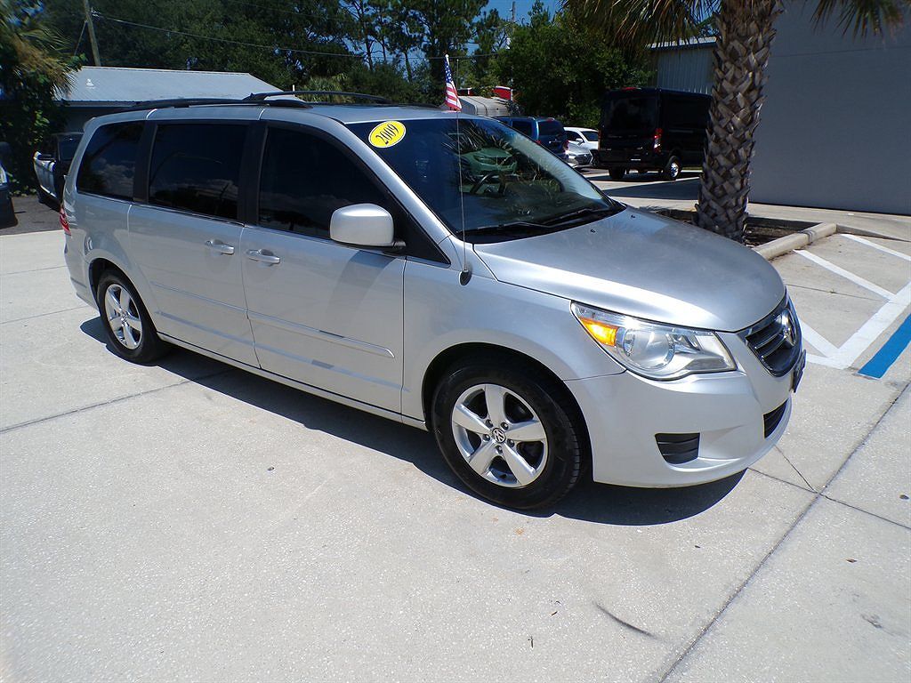 2009 VOLKSWAGEN Routan