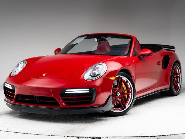2018 PORSCHE 911