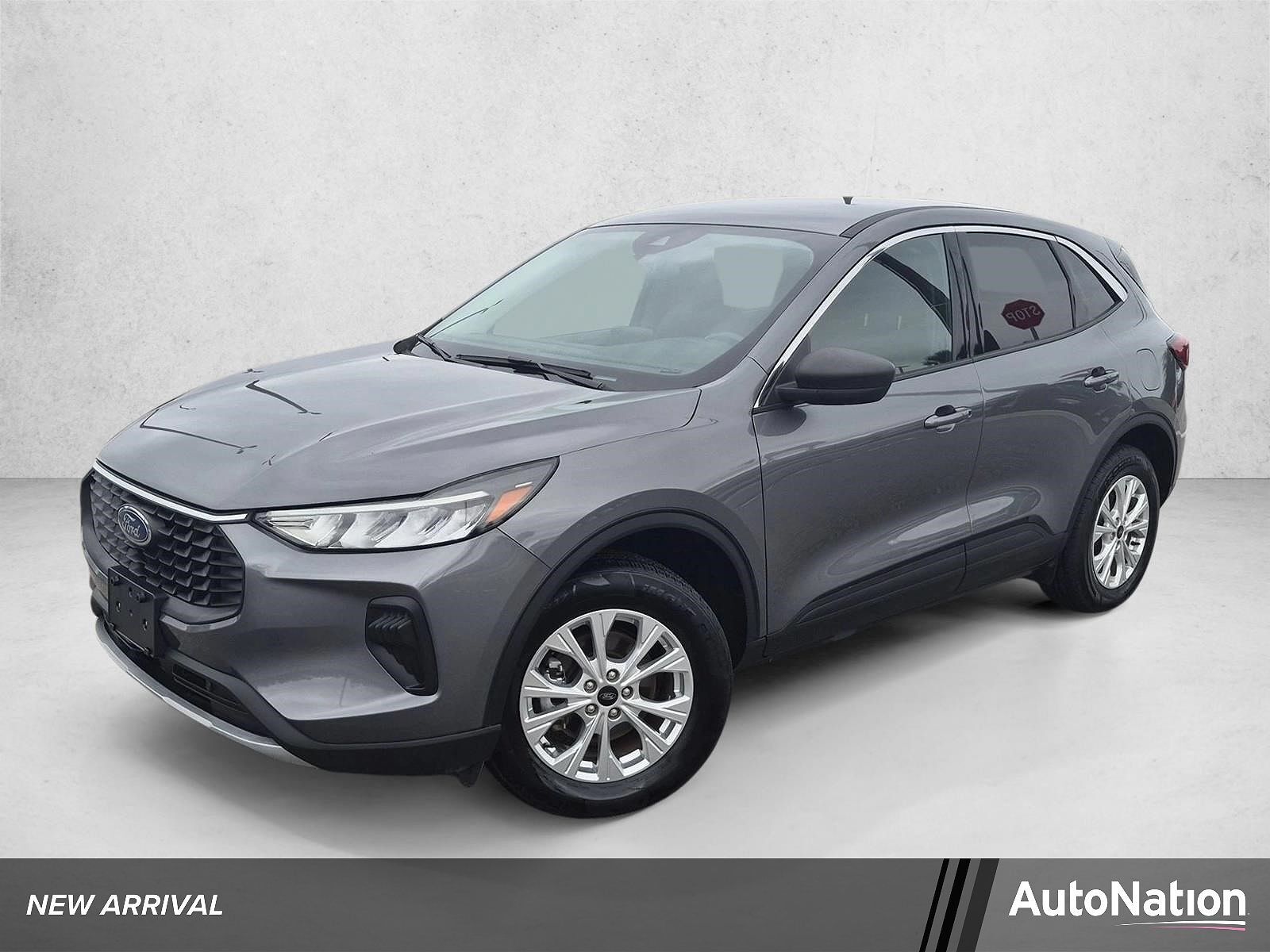 2024 FORD Escape