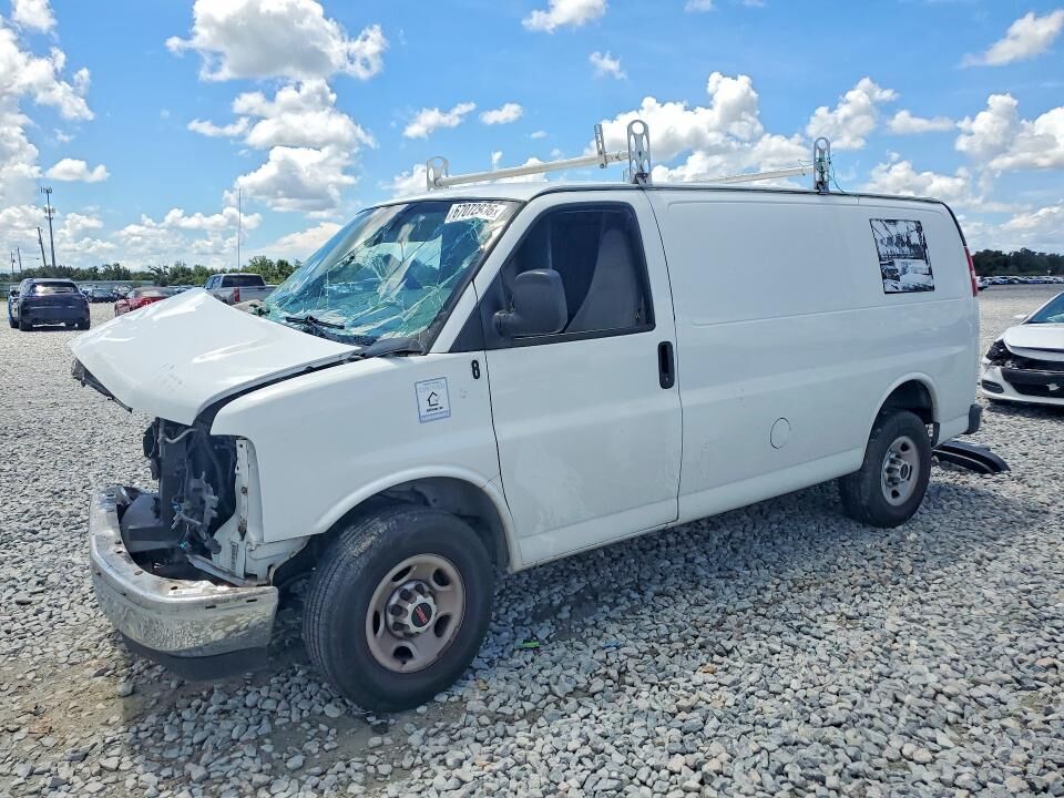 2017 GMC Savana