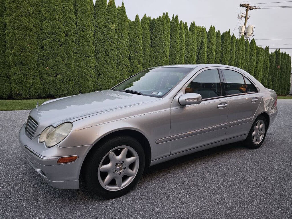 2004 MERCEDES-BENZ C-Class