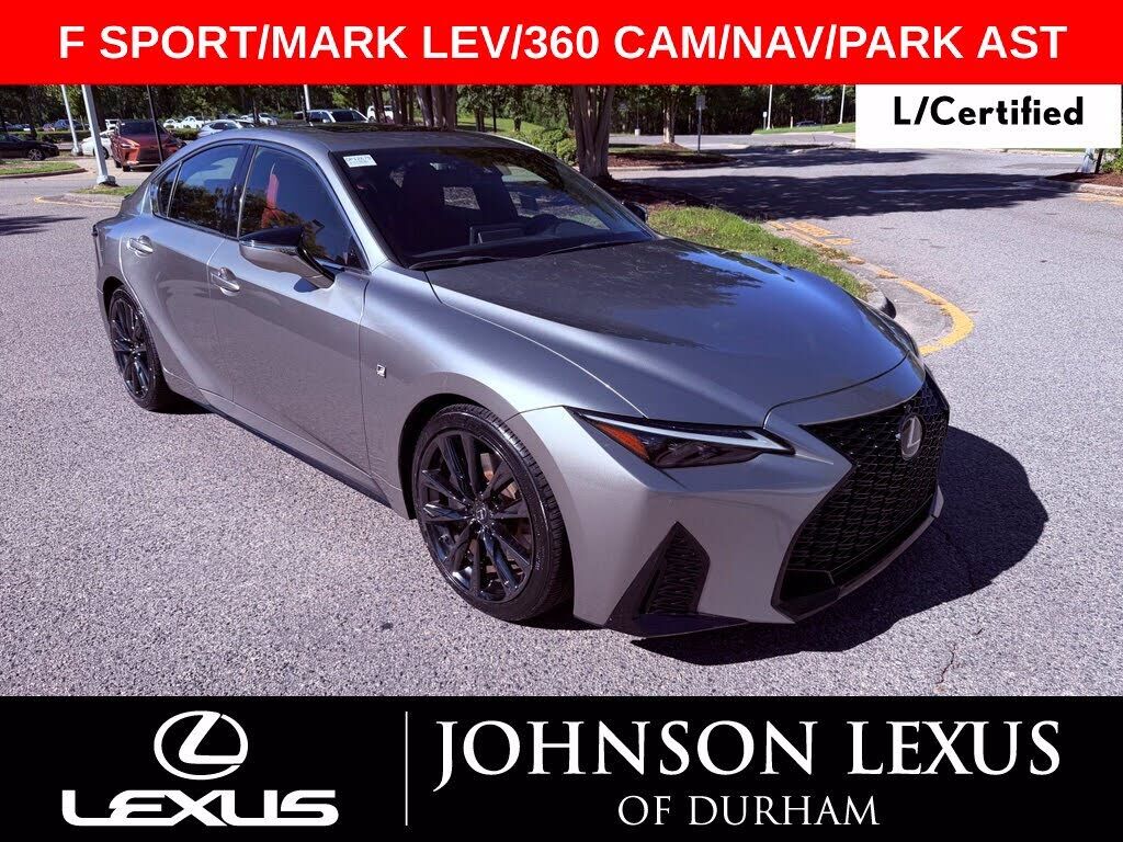 2022 LEXUS IS