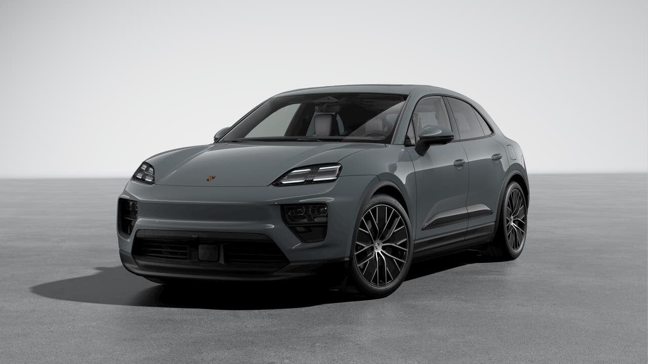 2026 PORSCHE Macan