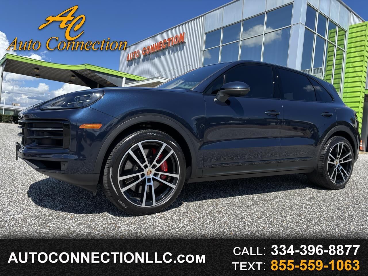 2024 PORSCHE Cayenne
