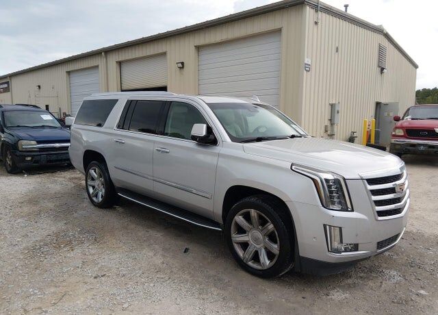 2018 CADILLAC Escalade ESV