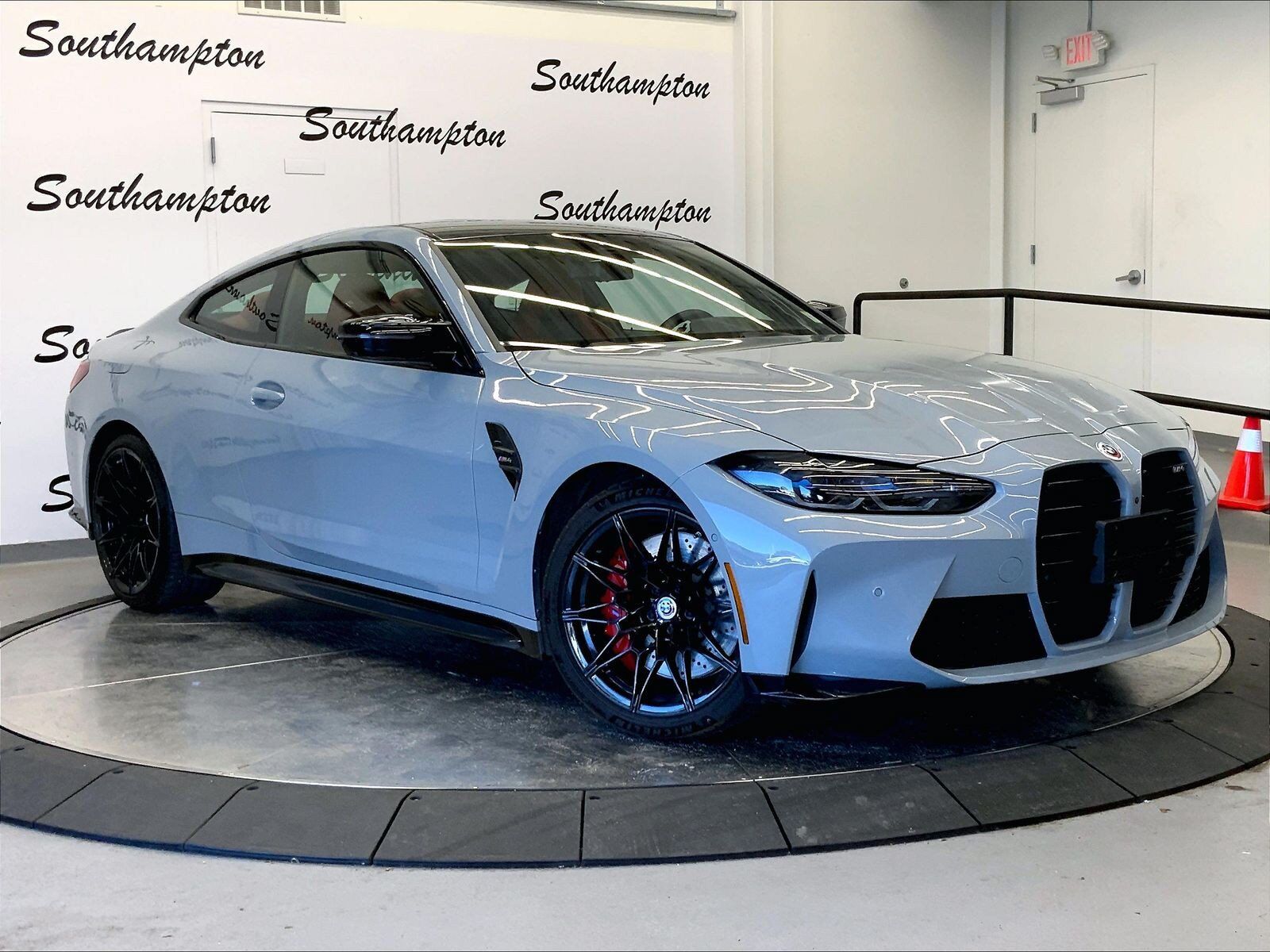 2023 BMW M4