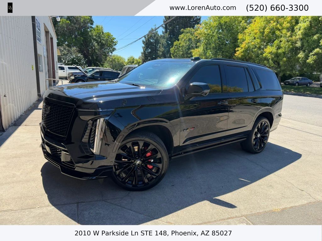 2025 CADILLAC Escalade