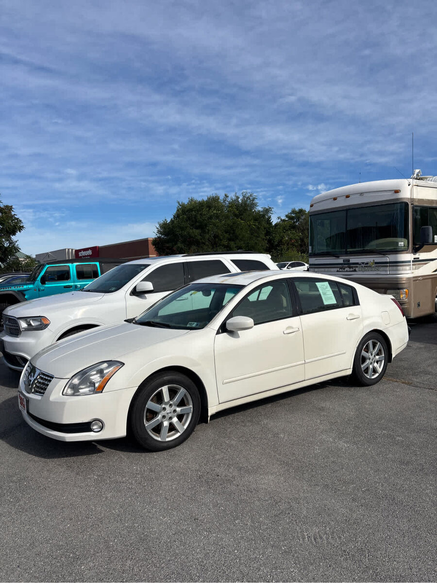 2005 NISSAN Maxima