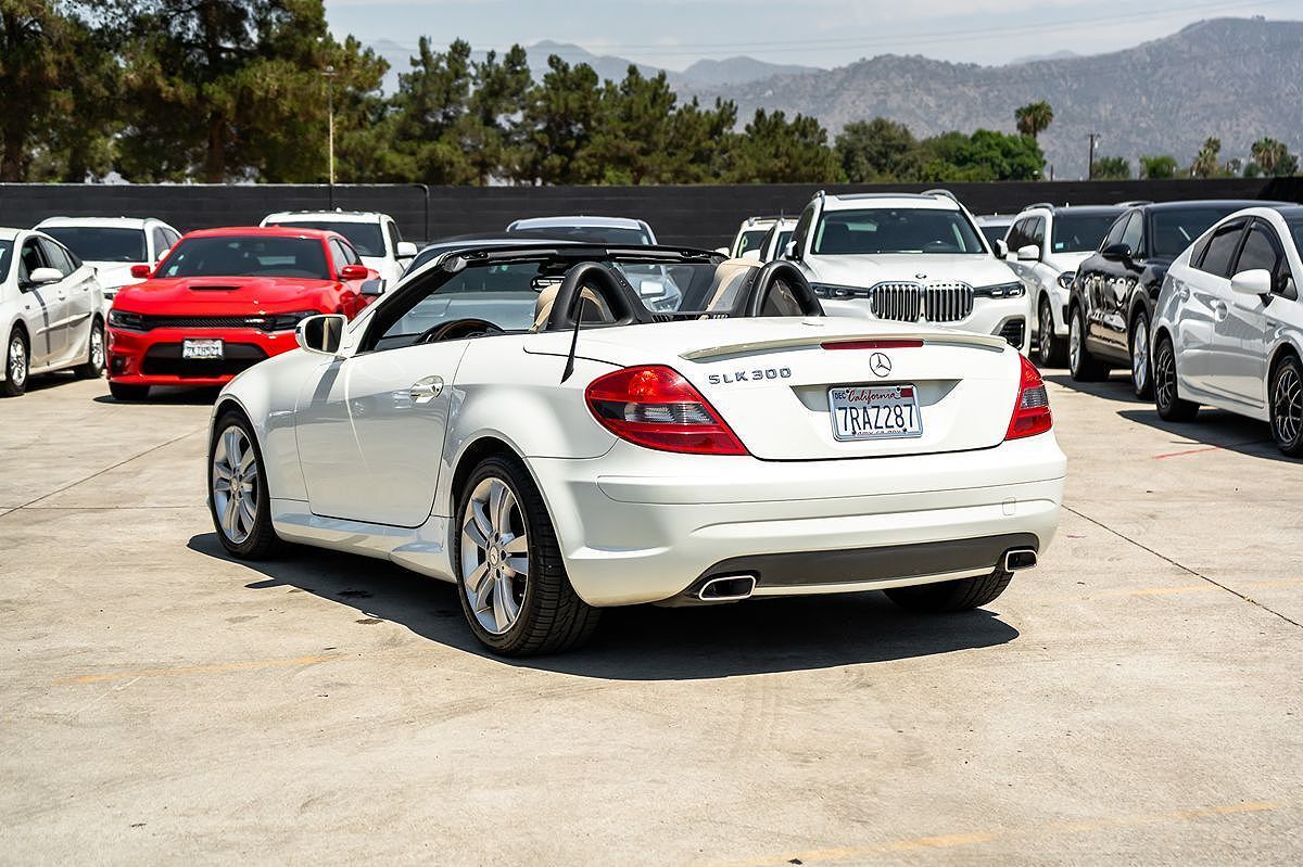 2011 Mercedes-Benz SLK-Class