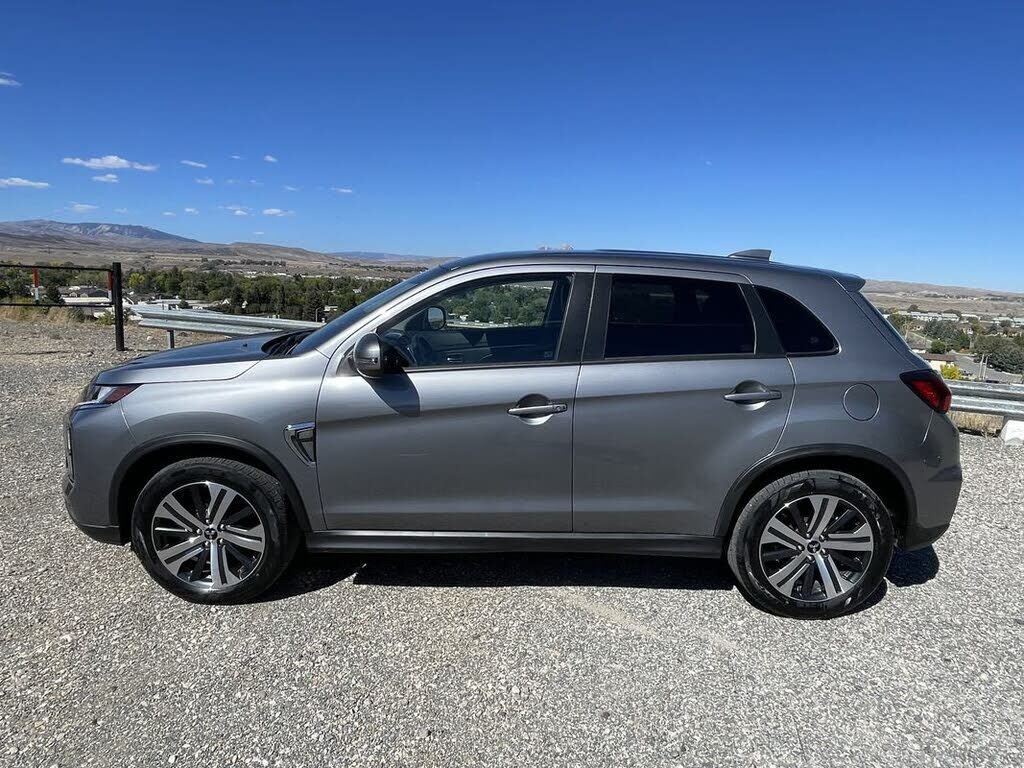 2025 MITSUBISHI Outlander Sport