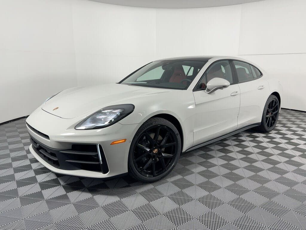 2026 PORSCHE Panamera