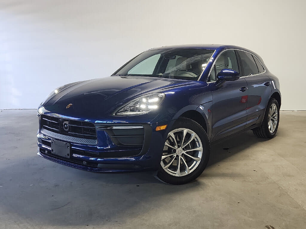 2026 PORSCHE Macan
