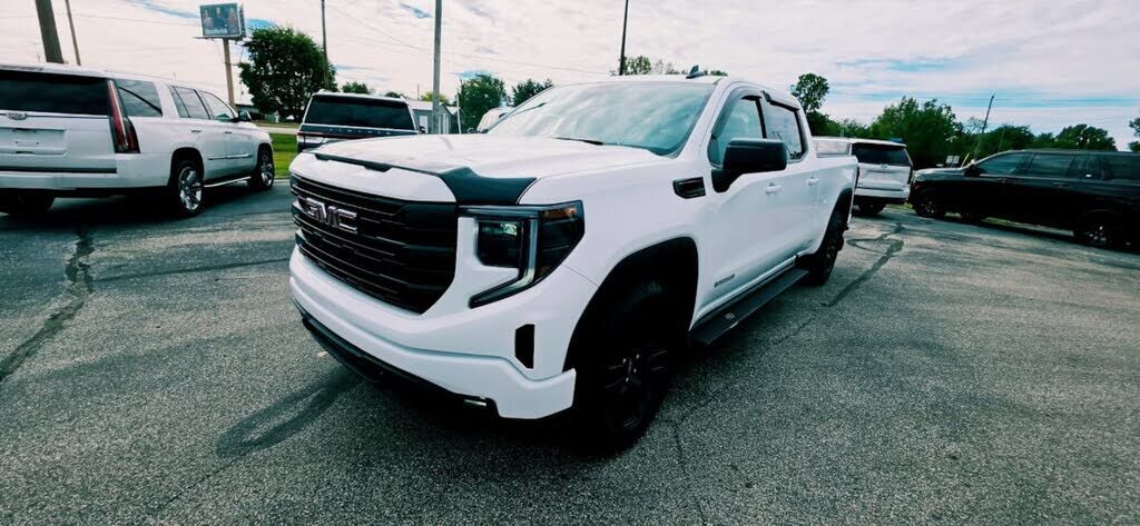 2023 GMC Sierra