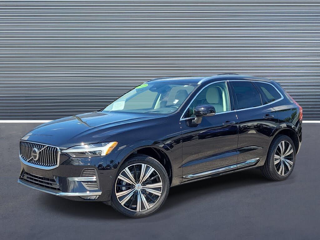 2023 VOLVO XC60