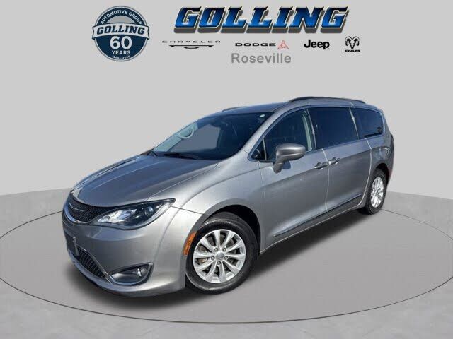 2017 CHRYSLER Pacifica