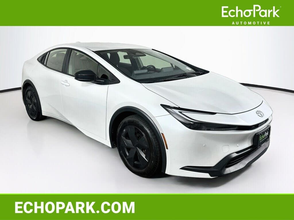2025 TOYOTA PRIUS