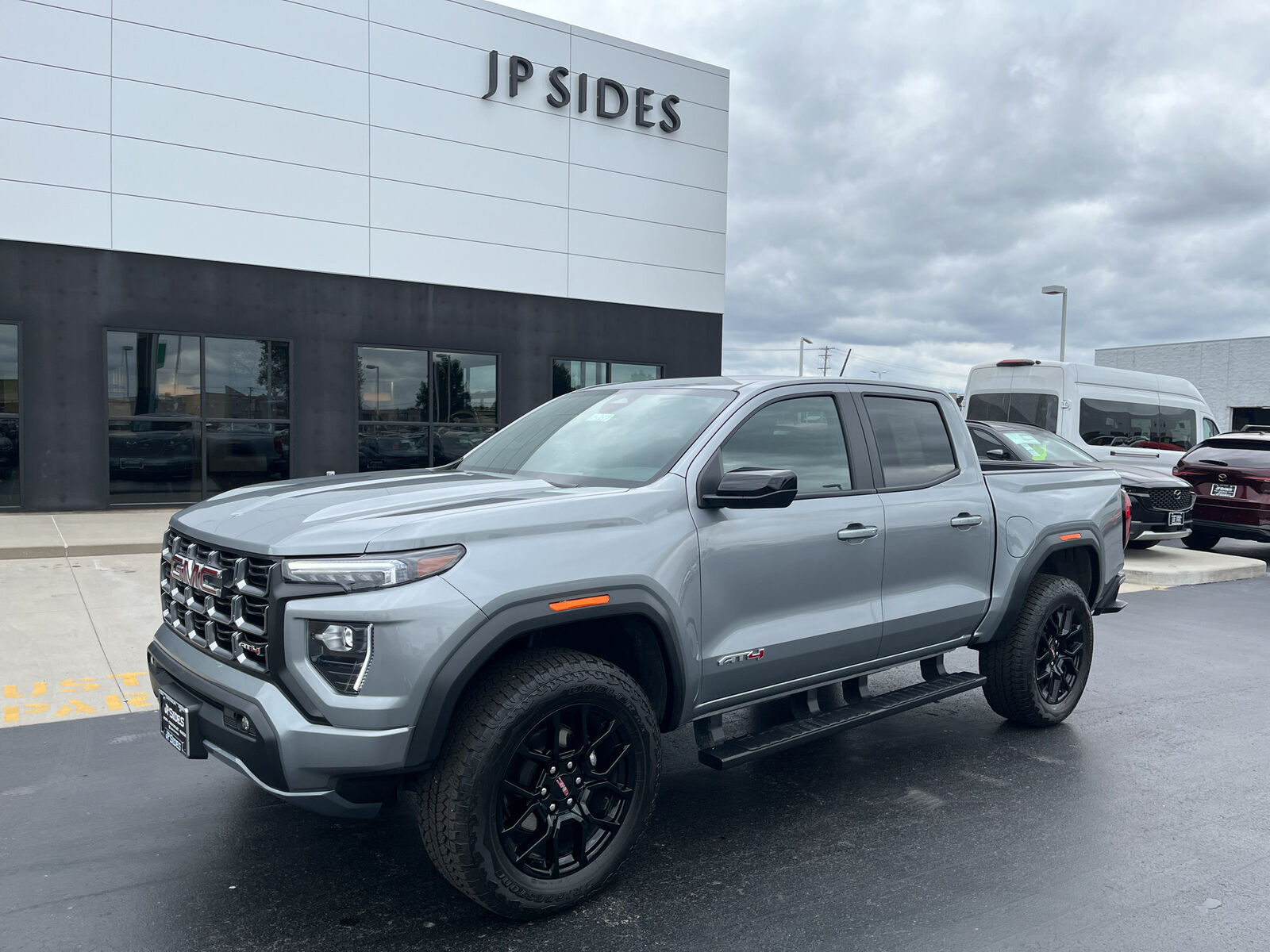 2025 GMC Canyon