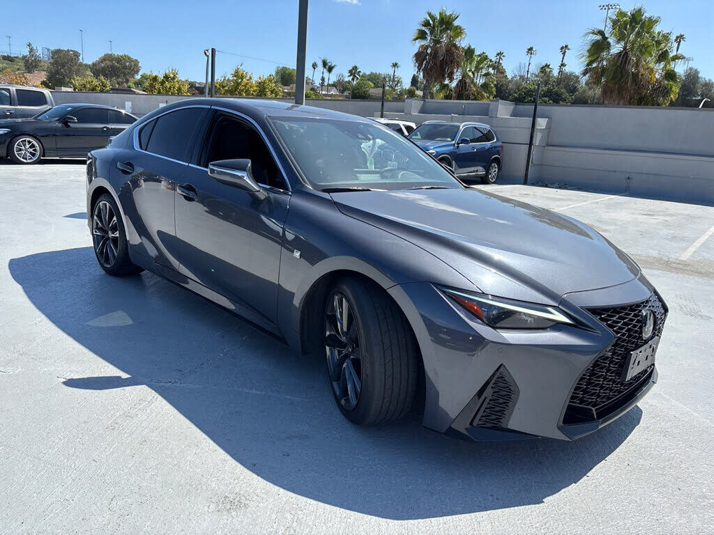 2023 LEXUS IS