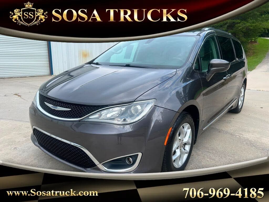 2017 CHRYSLER Pacifica