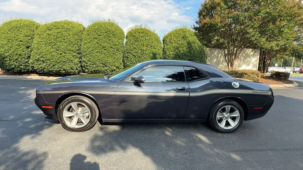 2017 DODGE Challenger