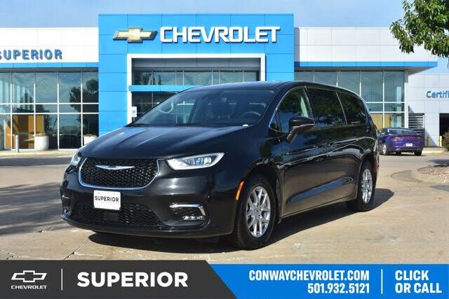 2023 CHRYSLER Pacifica
