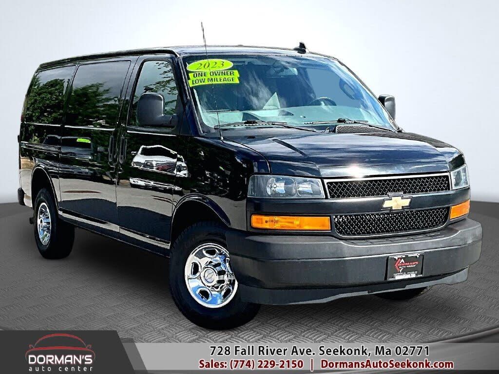 2023 CHEVROLET Express
