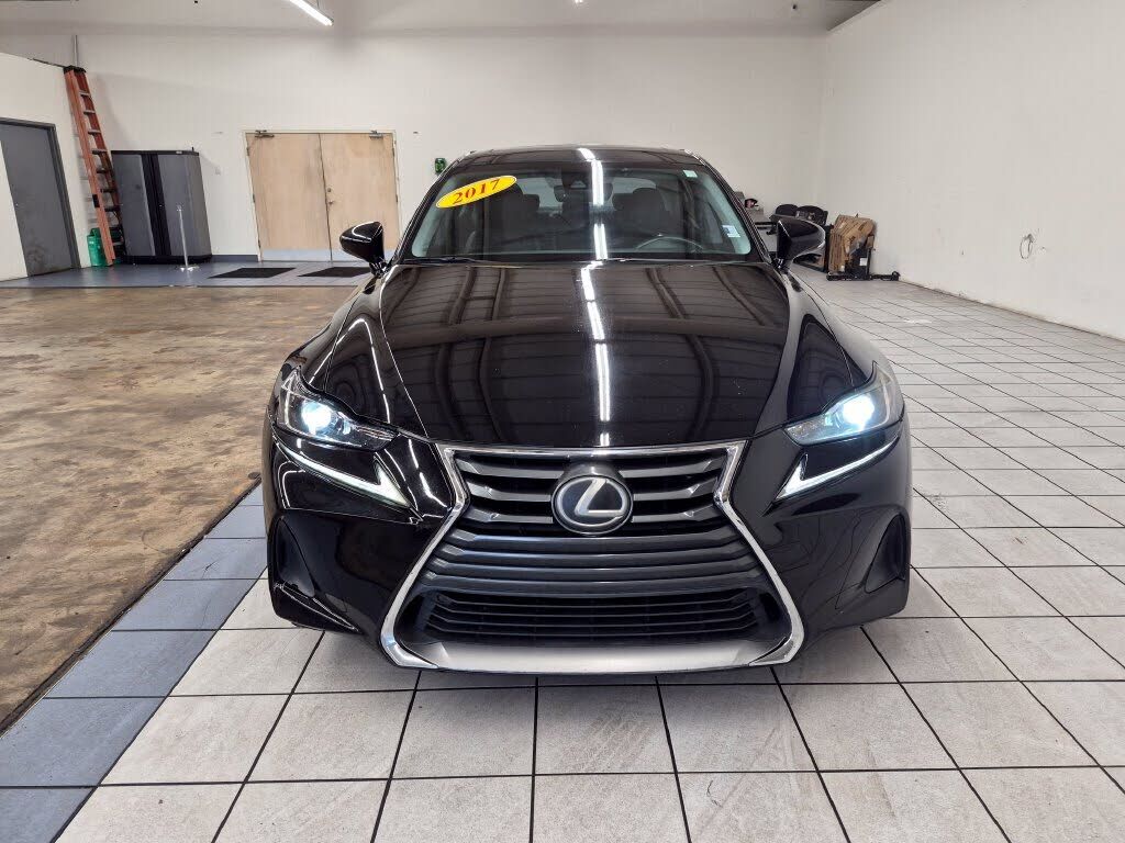 2017 LEXUS IS