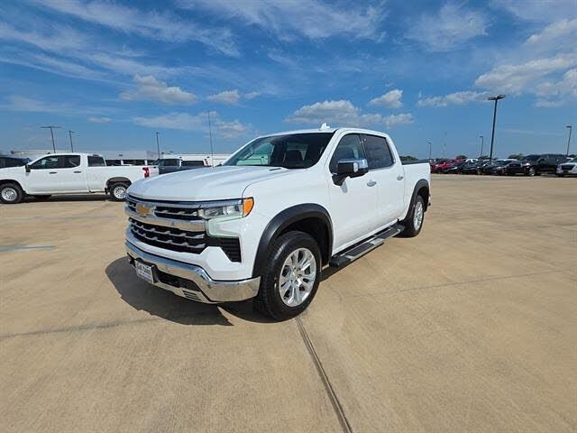 2024 CHEVROLET Silverado