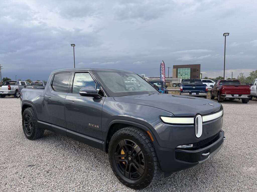 2022 RIVIAN R1T