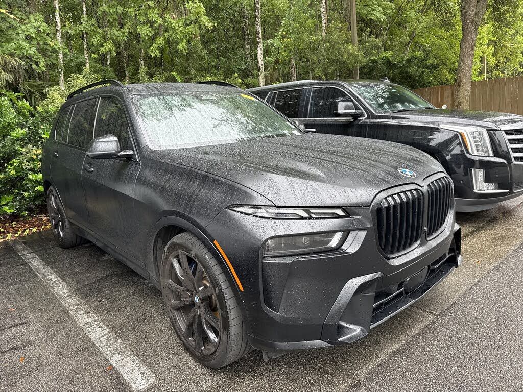 2025 BMW X7