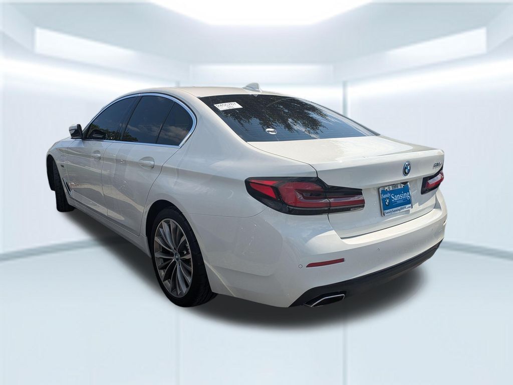 2022 BMW 530e